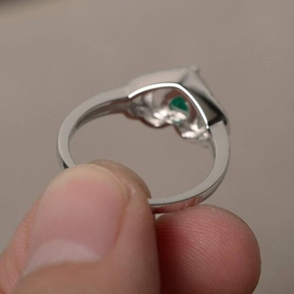 🍁 Sweet Multi Layer Hollow Heart Green Crystal Clear CZ Rings Women, PD324 - Picture 4 of 4